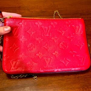 Must have Louis  Vuitton double color with 3 compartments limited edition purse